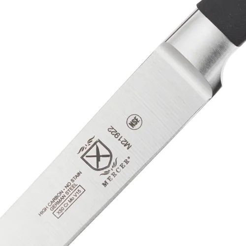 Vista 4 de Mercer Culinary Genesis - Juego de cuchillos para carne, borde liso, alto carbono, 5 pulgadas