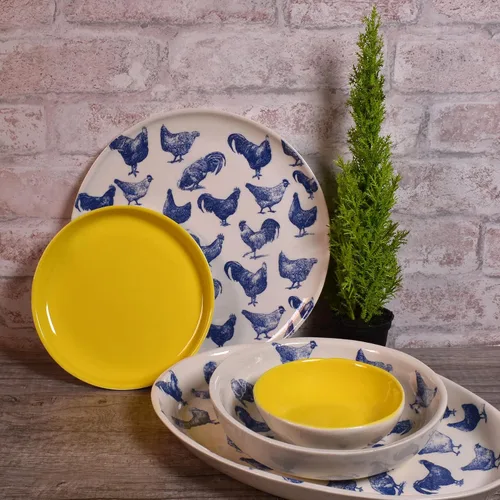 Vista 5 de Vintage Chickens - Plato ovalado pequeño, cerámica americana hecha a mano, azul/blanco