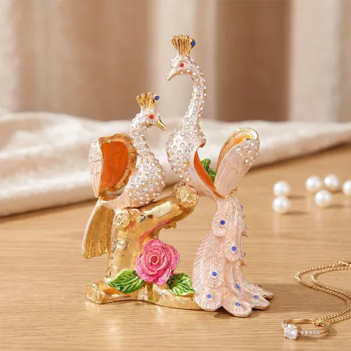 Vista 5 de Caja de baratija blanca de pavo real con bisagras pintadas a mano, adornos decorativos únicos, regalo único para la familia