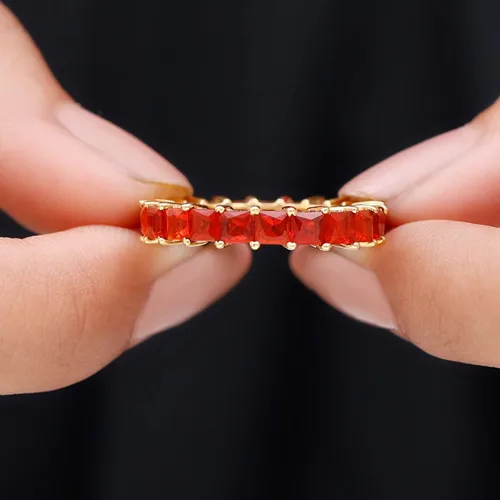 Vista 7 de Anillo de eternidad completo de ópalo de fuego de 2.5 quilates, anillo de eternidad completo de ópalo de fuego de corte princesa, ópalo de fuego