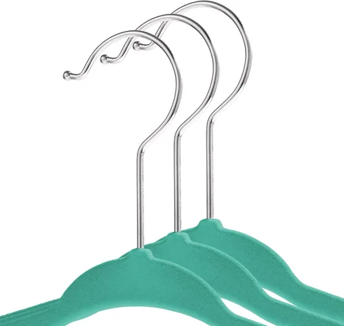 Vista 2 de Casafield 50 perchas de terciopelo para bebé, tamaño de 11 pulgadas para ropa de bebés y niños pequeños, color verde azulado