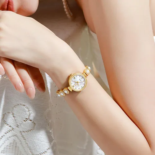 Vista 2 de OLEVS Reloj de pulsera analógico de lujo con cara pequeña para mujer, delicado e impermeable con perlas y diamantes, reloj para mujer con fecha