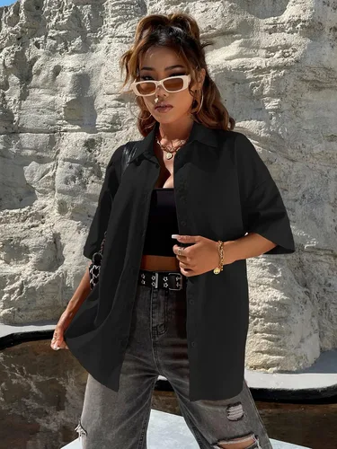 Vista 3 de SheIn Blusa de manga corta de gran tamaño con botones y hombros caídos para mujer