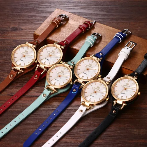 Vista 4 de Avaner Relojes de cuarzo de cuero para mujer correa delgada con cara pequeña para mujer, elegante vestido de pulsera