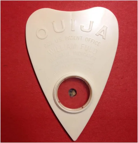 Vista 5 de Junta Ouija Mistificando Oráculo (1992)
