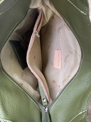 Vista 2 de Bolso de hombro Hobo Pebbled de cuero italiano - Bolso de viaje casual