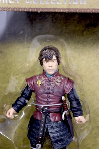 Vista 2 de Tyrion Lannister Juego de Tronos Colección Legacy Exclusiva