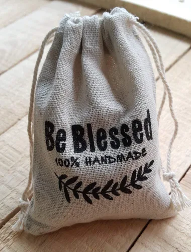 Vista 2 de Collar ortodoxo con cruz de madera de olivo de San Nicolás del Este en bolsa de algodón, certificado de Belén, collar de cruz de madera para hombres