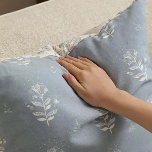 Vista 5 de SageSelvas Fundas de almohada decorativas florales de 18 x 18 pulgadas, juego de 2, fundas de almohada de estilo rústico costero azul para sofá