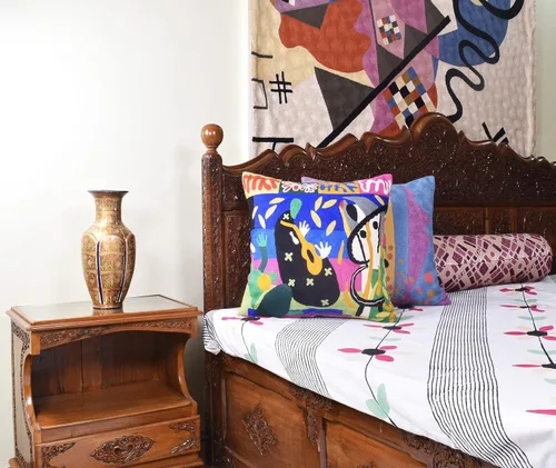 Vista 2 de Matisse Funda de almohada decorativa – Cojín moderno para silla Almohadas modernas de granja Almohada de flores para exteriores Cojines