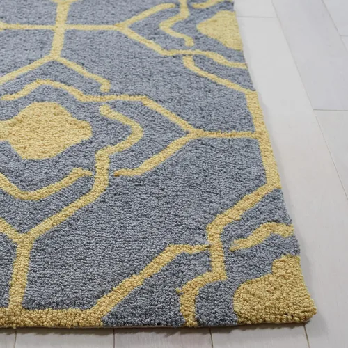 Vista 4 de SAFAVIEH Four Seasons Collection FRS233F FRS233F - Alfombra de pasillo floral con gancho a mano, 2 pies 3 pulgadas x 8 pies, color gris y dorado