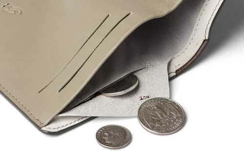 Vista 4 de Bellroy Note Sleeve - Edición premium (cartera delgada de cuero, billetera, billete), Marrón, Minimalista