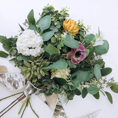 Vista 4 de Hojas artificiales de eucalipto de dólar plateado a granel, tallos y ramas sintéticas para ramos de florero, arreglos florales, corona, decoración