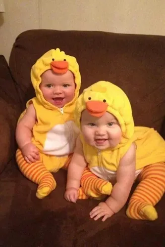 Vista 5 de Xdftwdmgqe Disfraz de pato para bebé niño y niña, enterizo de franela, enterizo de animal, con capucha, disfraz de dibujos animados, para Halloween