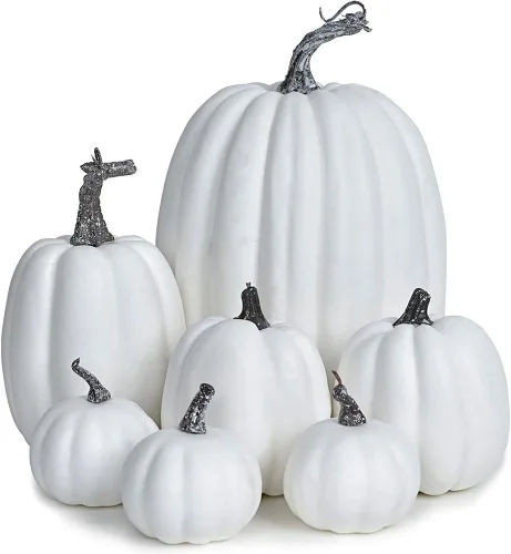 Vista 6 de WESAPPINC Calabazas artificiales, 12 piezas de calabazas falsas blancas, calabazas surtidas, grandes calabazas de imitación de cosecha