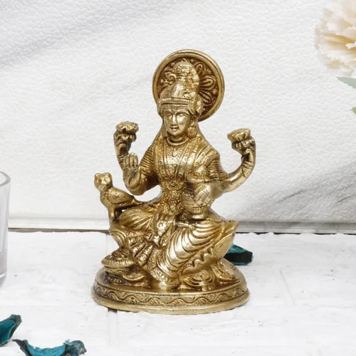 Vista 6 de ARTVARKO Laxmi Mata Blessing Sentado en Lotus con Kalash y Owl Brass Murti (5 pulgadas)