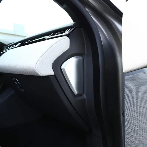 Vista 3 de YIWANG ABS cromo lado panel de instrumentos decoración Trim 2 unids para Land Rover Range Rover Velar 2017 2018 2019 2020 Accesorios de coche