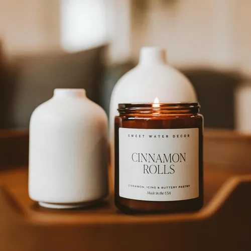 Vista 6 de Sweet Water Decor Vela en rollo de canela, aromas de otoño e invierno, tarro ámbar de 9 onzas Cinnamon, Icing & Buttery Pastry Scented Soy Wax