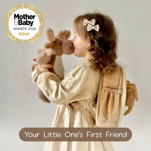 Vista 2 de Moonkie Hug & Go Bunny - Mochila para niños pequeños, bolsa de felpa suave con juguete desmontable para niñas de 2 a 4 años, perfecta