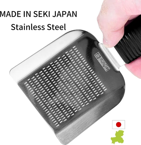 Vista 3 de Rallador japonés con mango para wasabi, rábano, ajo, jengibre, manzana, acero inoxidable (6.3 x 3.0 pulgadas), Seki Japón