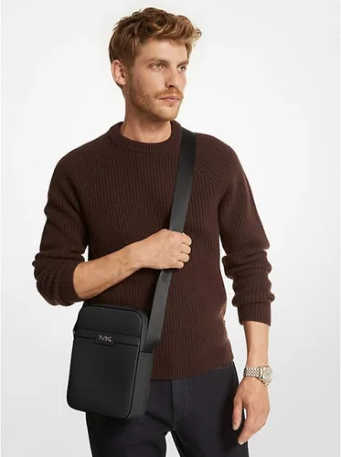 Vista 2 de Michael Kors Bolso cruzado mediano de cuero Cooper para hombre