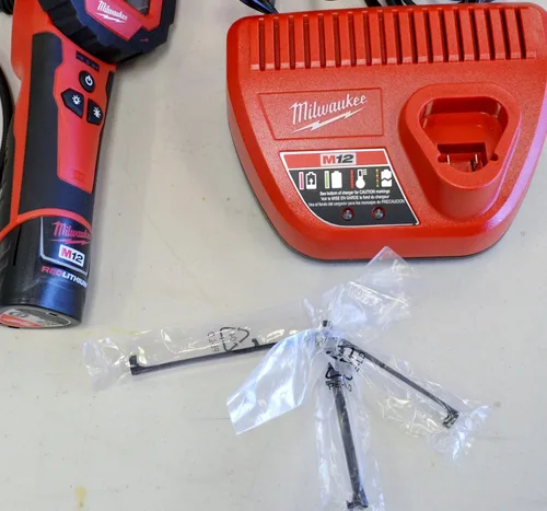 Vista 3 de Milwaukee Kit 2313-21 M12 M-Spector 360