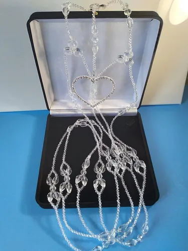 Vista 5 de Lazo de BodaRosario para MatrimonioLazo de Cristal del 4 y gota de Cristal Natural Lazo sin Images y Corazon Lazo Color Plata Mide 42 pulgas.
