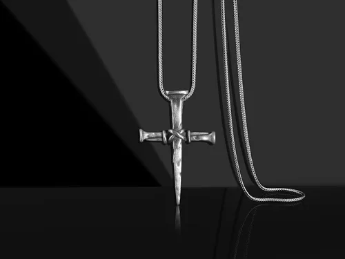 Vista 3 de BySilverStone Jewelry - Collar de cruz de clavos para hombre en plata de ley, colgante de cruz 3D para hombre, collar de crucifijo, regalo religioso