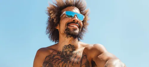 Vista 4 de Gafas de sol deportivas Sizzle sin enredos, ideales para correr, ciclismo, golf, pickleball, tenis y estilo de vida moderno Avant Clear