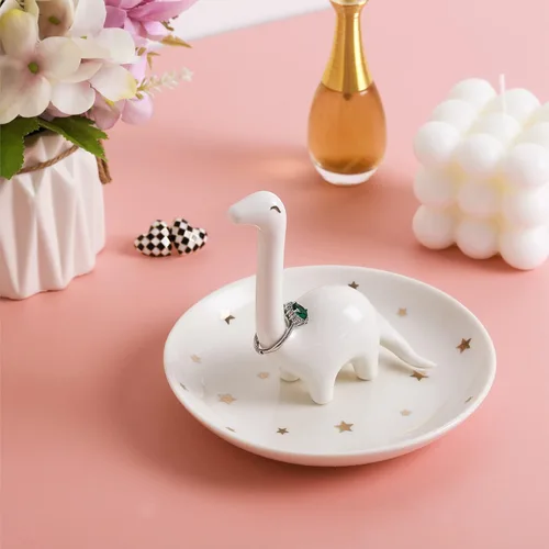 Vista 4 de PUDDING CABIN Soporte para anillos de dinosaurio blanco, regalos de cumpleaños para mujeres, bandeja de joyería única para anillos, aretes