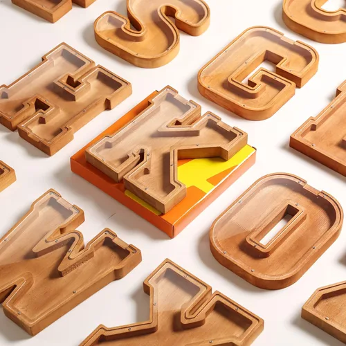 Vista 7 de Alcancía de madera con letras de madera para niños y niñas, banco de dinero grande de 26 letras del alfabeto, con nombre personalizado