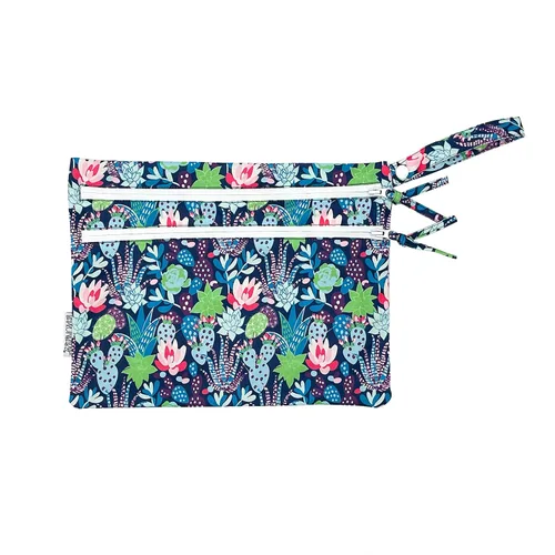 Vista 21 de BapronBaby Adventure Awaits - Bolsa impermeable con dos bolsillos con cremallera, reutilizable para la hora de comer, pañales, cochecitos