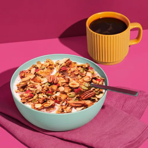 Vista 9 de NuTrail Cereal de granola de nuez, vainilla y fresa, sin azúcar añadido, keto, bajo en carbohidratos, sin gluten, sin granos, desayuno saludable, 8