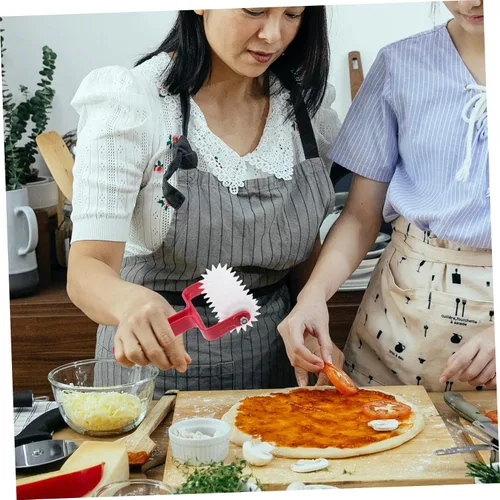 Vista 4 de BESTOYARD Rodillo de masa de pizza 7.87 x 4.72 x 1.96 pulgadas, dispositivo de cocina con perforador uniforme para preparación uniforme de corteza