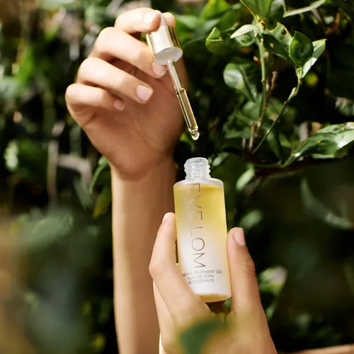 Vista 5 de EVE LOM Renewal Treatment Oil - Fórmula facial multitarea para terapia cutánea con 10 ingredientes botánicos nutritivos, suero hidratante para una
