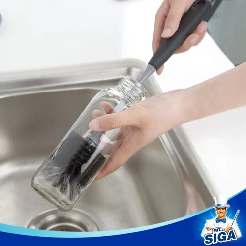 Vista 5 de MR.SIGA Cepillo para botellas de mango largo, cepillo flexible para botellas de agua, cristalería, tazas, negro, paquete de 2 2 pack bottle