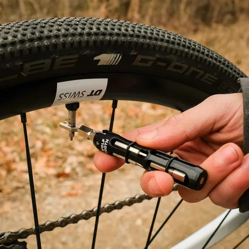 Vista 7 de Wolf Tooth EnCase System - Llave hexagonal multiherramienta herramientas multifuncionales para bicicleta