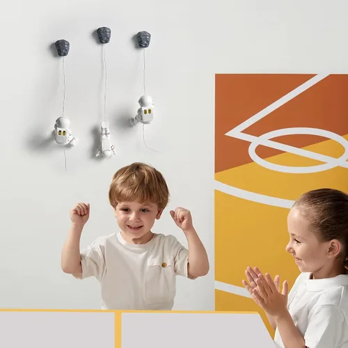 Vista 6 de 3 figuras de astronauta para escalar, esculturas de pared, decoración para colgar en la pared, decoración temática del espacio exterior
