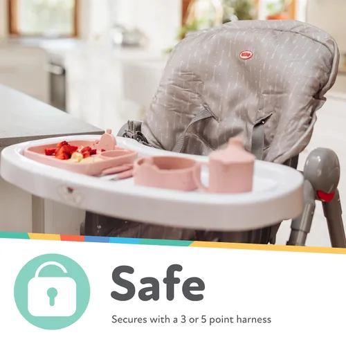 Vista 4 de Nuby Funda para silla alta para bebé, protege de derrames y migas, resistente al agua para una fácil limpieza, estampado de flechas