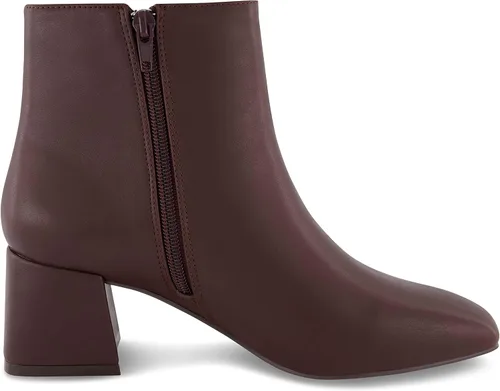 Vista 4 de CUSHIONAIRE Nexus - Botas de tacón de vestir para mujer + espuma viscoelástica, anchos disponibles, Negro