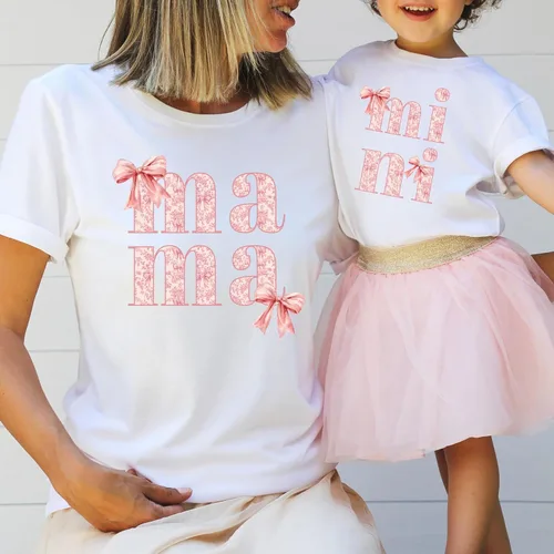 Vista 5 de Mommy and Me Boho Lace Coquette Bow - Camisetas de algodón suave para mamá y mini - Lindas camisetas de madre e hijo para fotos familiares, baby
