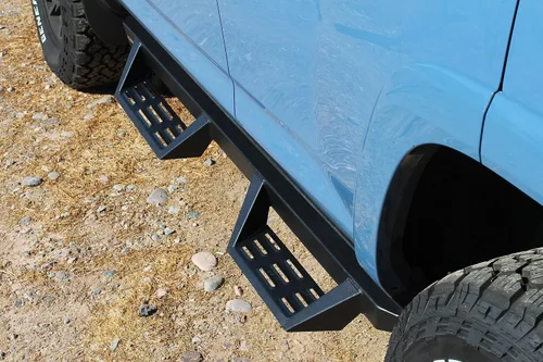 Vista 7 de Magnum RT Gen 2 Drop Steps - Estribos negros compatibles con 4Runner 2010-2024 sin revestimiento de puerta inferior