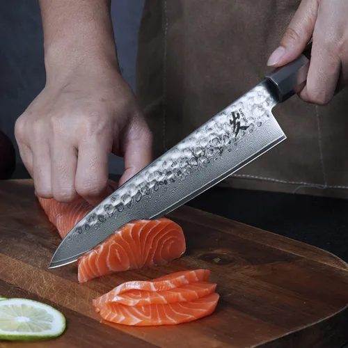 Vista 6 de SAMCOOK - Cuchillo de chef japonés – Cuchillo de cocina profesional de 8 pulgadas con acabado martillado de Damasco, cuchillo de cocina de acero