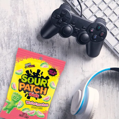 Vista 7 de Sour Patch Kids, Caramelos de goma suaves y masticables de sandía, 8 onzas