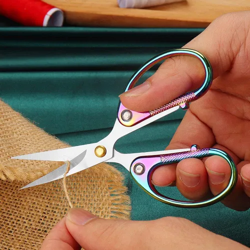 Vista 4 de Tijeras de bordado de acero inoxidable de 4.5 pulgadas para costura, tijeras pequeñas y afiladas para manualidades, trabajo de arte, herramienta