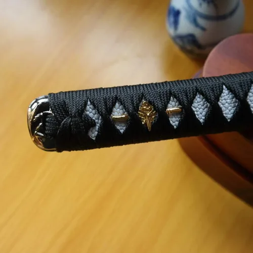 Vista 4 de Mango de Espada Tsuka 10.2in o Especificaciones Especiales Herrajes de Aleación/Cobre/Hierro e Imitación o Samegawa Real