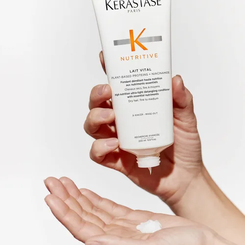Vista 2 de Kérastase Nutritive Lait Vital Acondicionador Hidratante Para Cabello Fino a Medio Seco - Ilumina el Cabello Brillante y Desenreda Fácilmente, Con