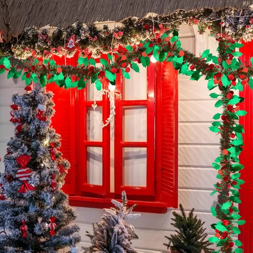 Vista 6 de Guirnalda de Oropel de Navidad de 33 Pies, Guirnalda de Oropel Metálico Trenzado Rojo Verde con Ornamentos de Bayas y Hojas, Decoración Colgante