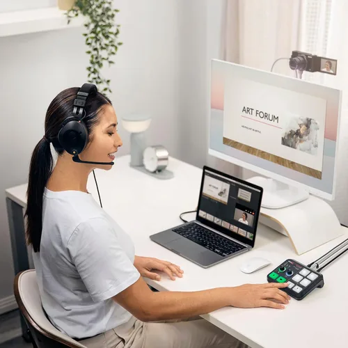Vista 6 de RØDE X Streamer X Interfaz de audio integrada profesional y tarjeta de captura de video 4K con conectividad XLR, HDMI y TRRS para streaming