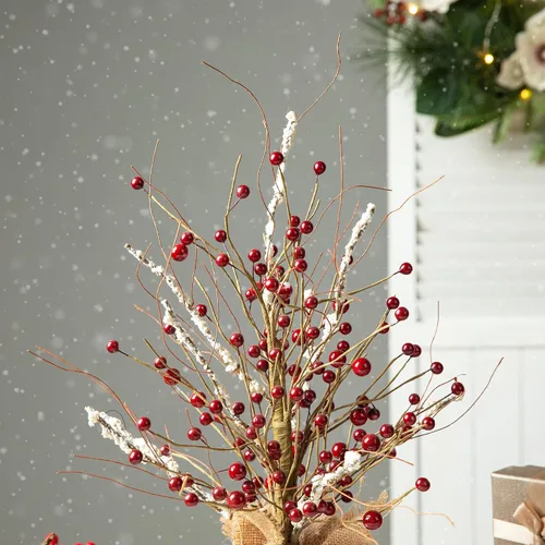 Vista 4 de Glitzhome Árbol de mesa de bayas rojas de Navidad de 16 pulgadas de alto con base de arpillera, centro de mesa decorativo de bayas para Navidad Día
